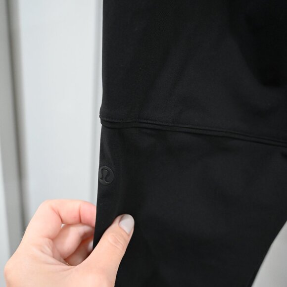 Lululemon Size 8 Straight Leg Travel Pant Black Cropped Ankle Length - Picture 4 of 7